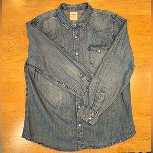 Levi’s Denim Pearl Button Shirt XL